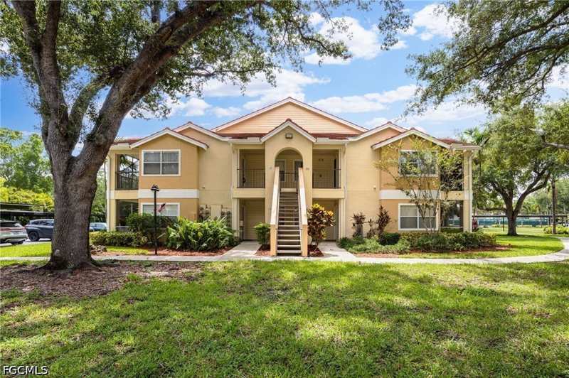2 bedroom Condominium at 12591 Equestrian Cir 1210, Venetian Palms, Fort Myers — photo 1
