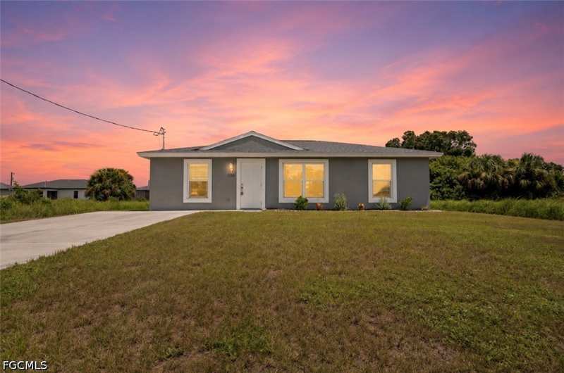 3 bedroom SingleFamilyResidence at 3061 Adcock Dr, Port Labelle, Labelle — photo 1