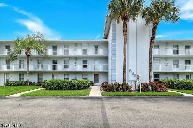 2 bedroom Condominium at 9580 Victoria Ln 205, Victoria Lakes, Naples — photo 1