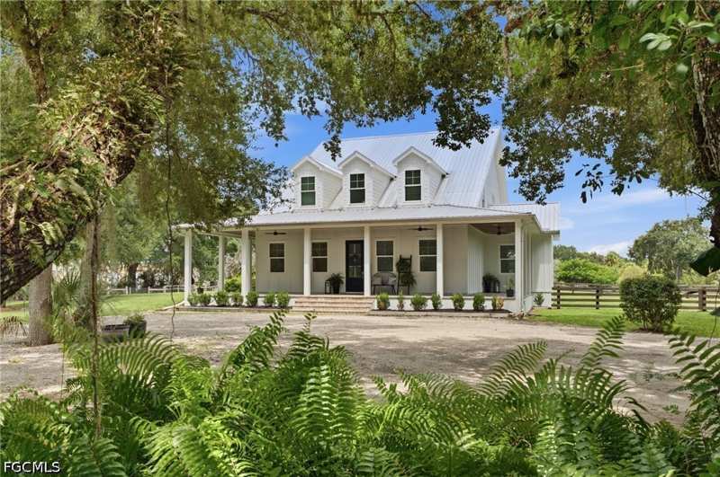 3 bedroom SingleFamilyResidence at 3651 Bateman Rd, Alva, Alva — photo 1