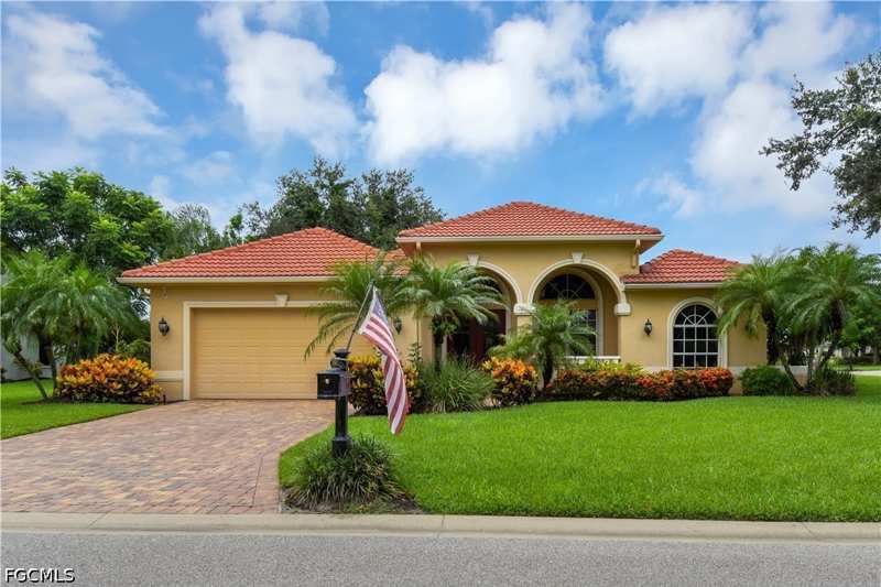 3 bedroom SingleFamilyResidence at 11620 Spoonbill Ln, Mahogany Run, Fort Myers — photo 1