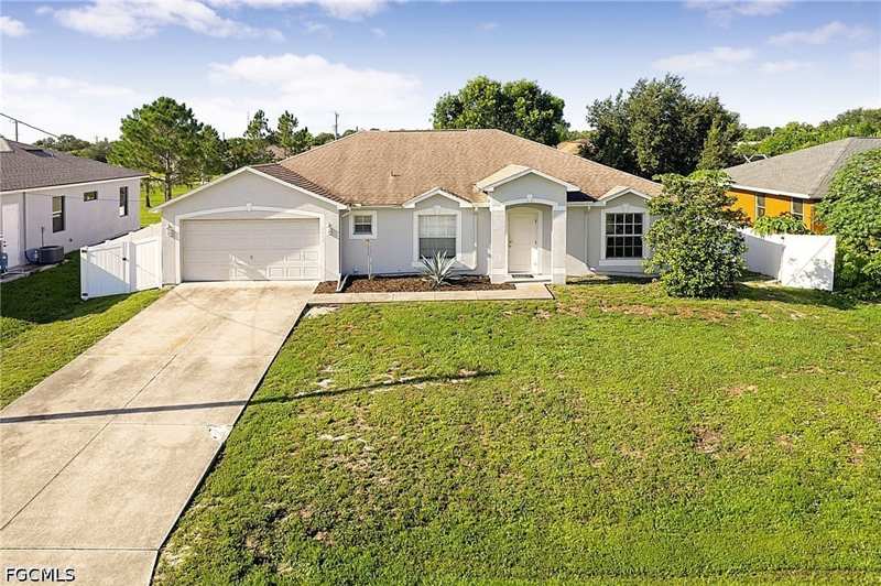 4 bedroom SingleFamilyResidence at 4205 11th St W, Lehigh Acres, Lehigh Acres — photo 1