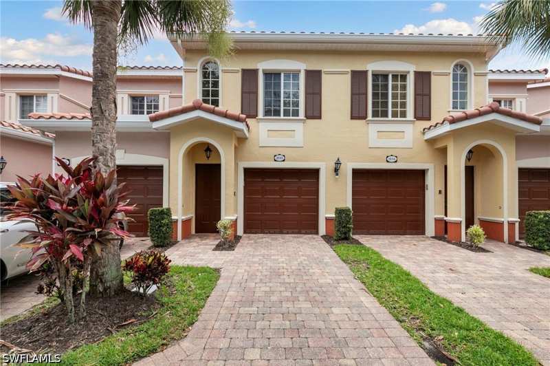 3 bedroom Condominium at 10009 Villagio Gardens Ln 203, Villagio, Estero — photo 1