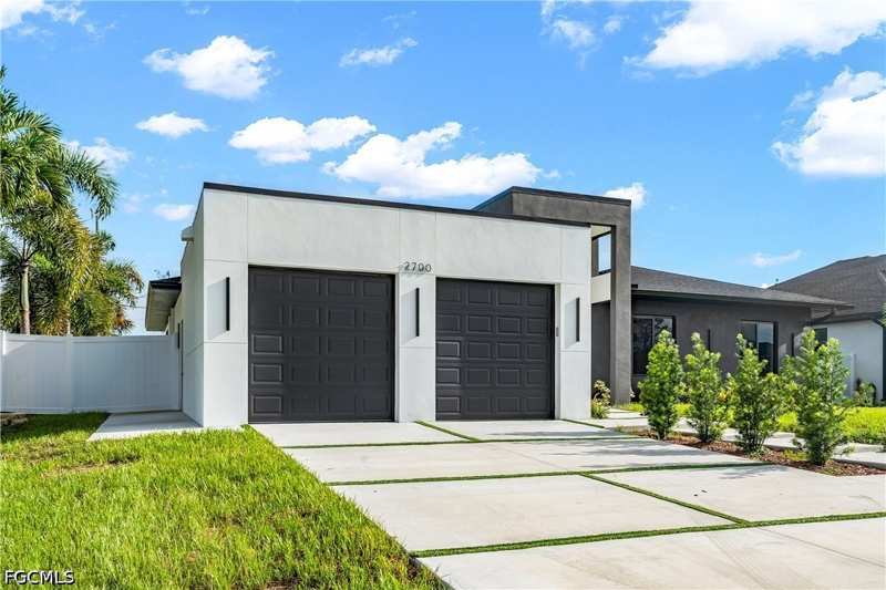 3 bedroom SingleFamilyResidence at 2700 SW Embers Ter, Cape Coral, Cape Coral — photo 1