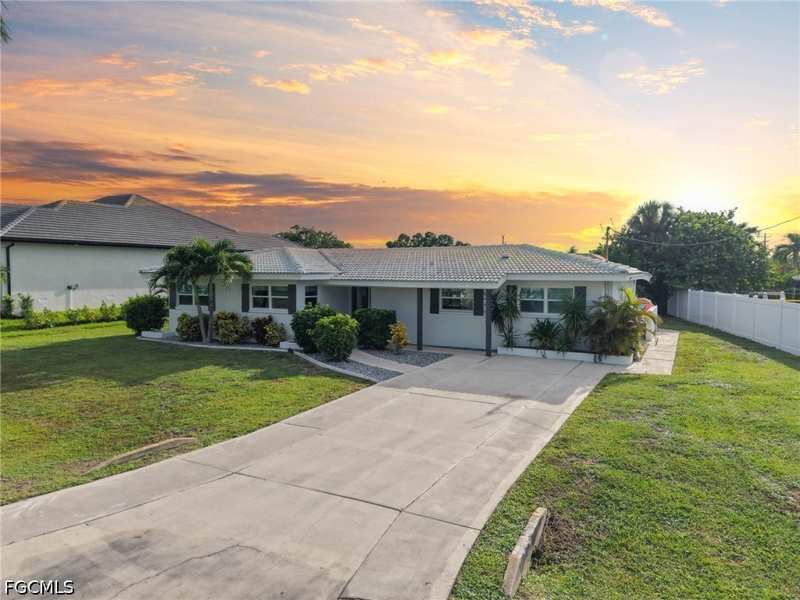 5 bedroom SingleFamilyResidence at 5310 Bayshore Ave, Cape Coral, Cape Coral — photo 1