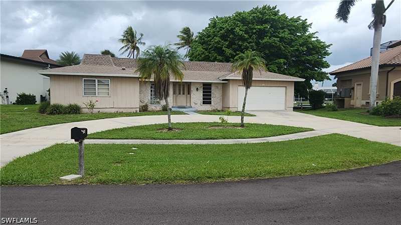 3 bedroom SingleFamilyResidence at 514 Antilles Ct, Marco Island, Marco Island — photo 1