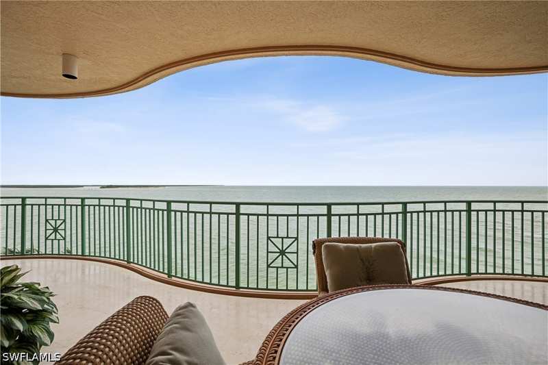 3 bedroom Condominium at 970 Cape Marco Dr 504, Belize, Marco Island — photo 1