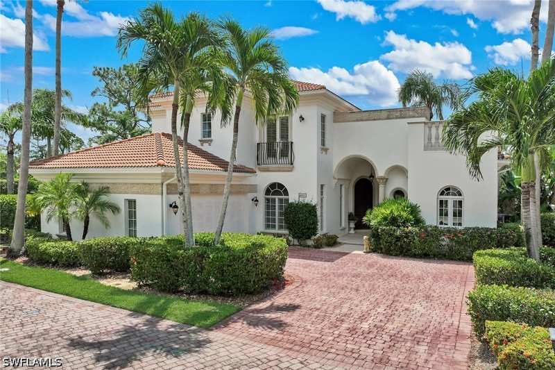 3 bedroom SingleFamilyResidence at 4650 Via Roma, Las Palmas, Estero — photo 1