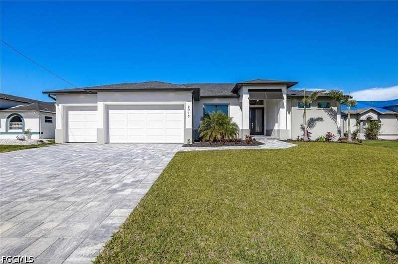 3 bedroom SingleFamilyResidence at 2717 SW 46th Ter, Cape Coral, Cape Coral — photo 1
