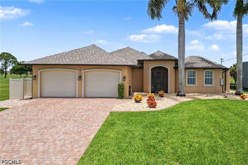 3 bedroom SingleFamilyResidence at 2911 NW 14th Ter, Cape Coral, Cape Coral — photo 1