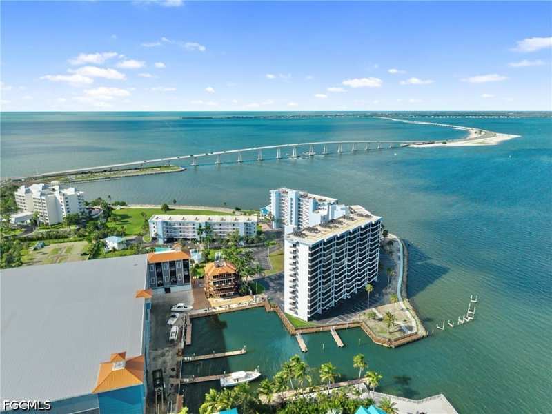2 bedroom Condominium at 15021 Punta Rassa Rd 403, Punta Rassa, Fort Myers — photo 1