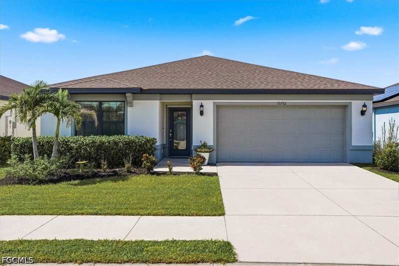 4 bedroom SingleFamilyResidence at 10761 Firebush Cir, Enclaves At Eagle Landing, North Fort Myers — photo 1