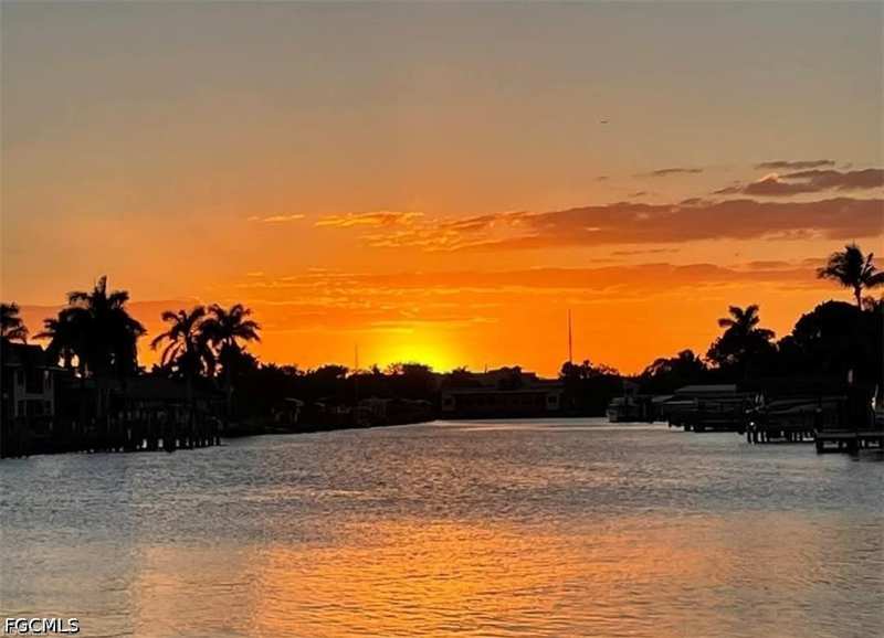 2 bedroom Condominium at 4108 SE 19th Ave 206, Cape Coral, Cape Coral — photo 1