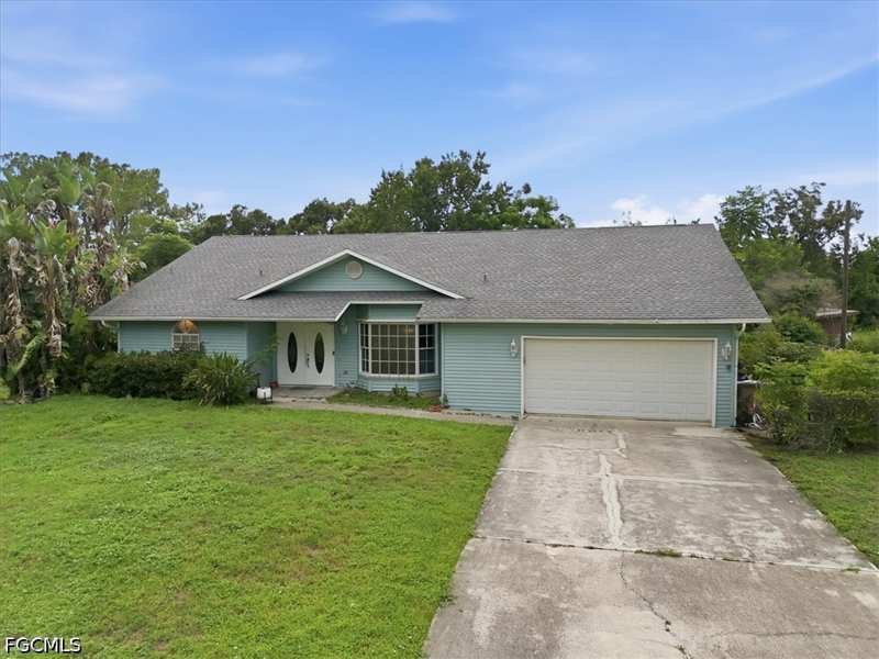 4 bedroom SingleFamilyResidence at 115 Robert Ave, Lehigh Acres, Lehigh Acres — photo 1