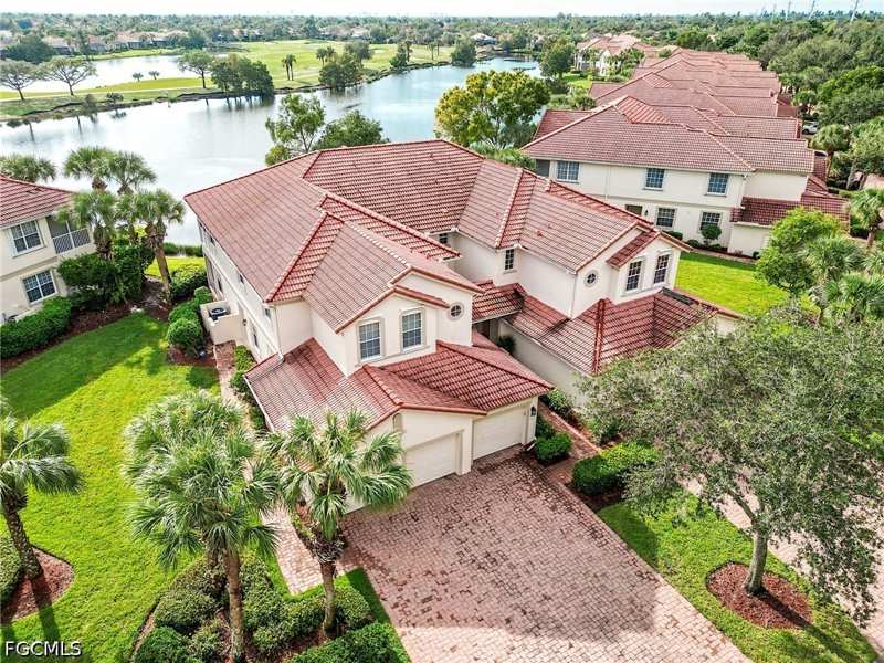 2 bedroom Condominium at 16570 Crownsbury Way 101, Oxford Pointe, Fort Myers — photo 1