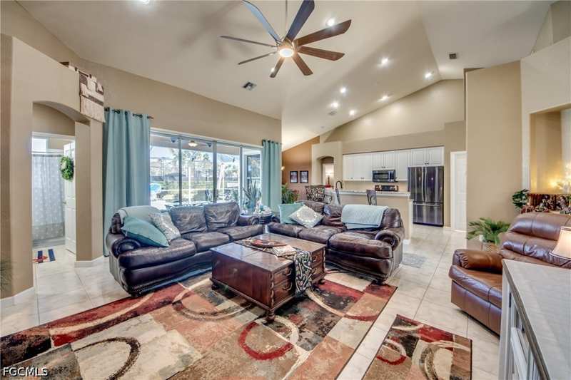 4 bedroom SingleFamilyResidence at 14008 Shimmering Lake Ct, Reflection Lakes, Fort Myers — photo 1