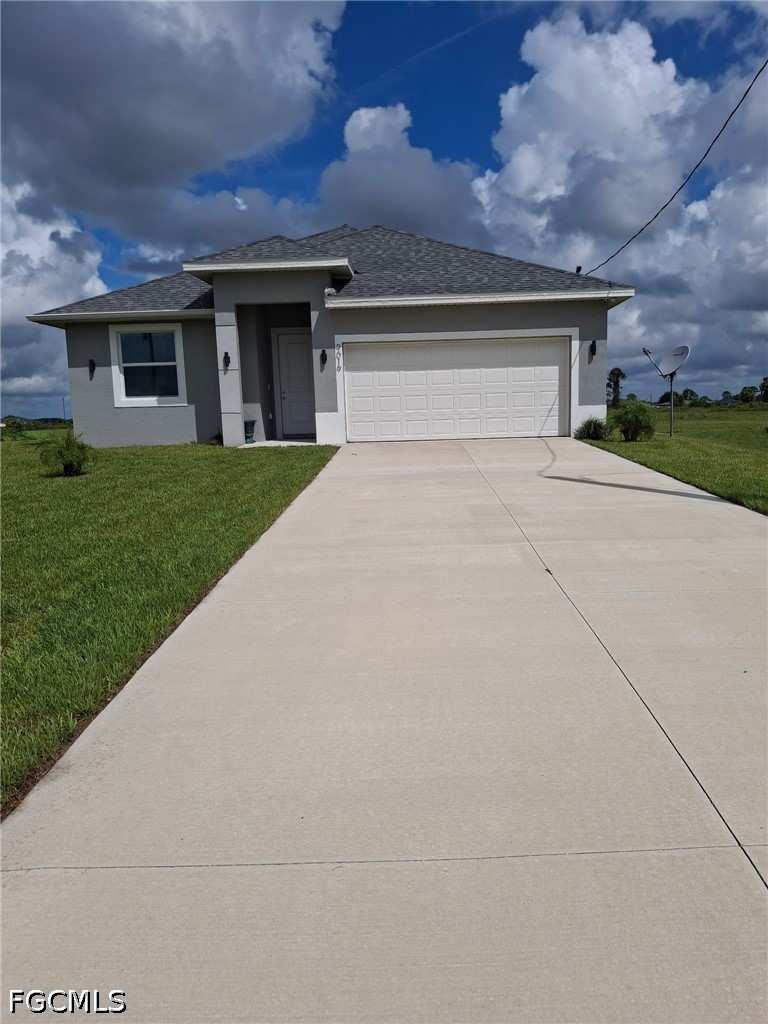 3 bedroom SingleFamilyResidence at 9019 E Broad Ct, Port Labelle, Labelle — photo 1