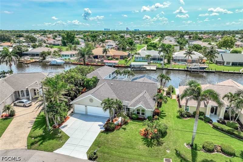 4 bedroom SingleFamilyResidence at 1303 SE 20th Ct, Cape Coral, Cape Coral — photo 1