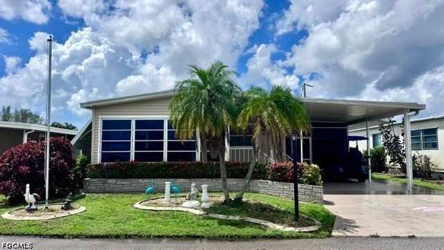 2 bedroom ManufacturedHome at 5526 Miles Standish Ln, Old Bridge Village, North Fort Myers — photo 1