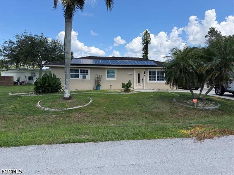 3 bedroom SingleFamilyResidence at 1398 Sunrise Dr, North Fort Myers, North Fort Myers — photo 1