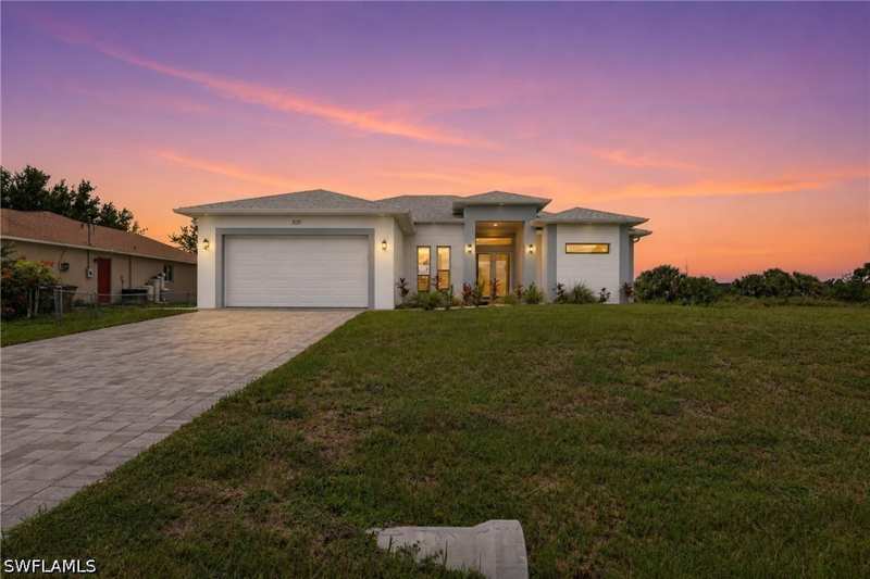 3 bedroom SingleFamilyResidence at 1120 NE 32nd Ln, Cape Coral, Cape Coral — photo 1
