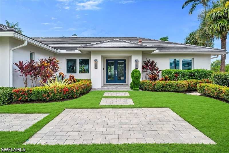 4 bedroom SingleFamilyResidence at 5215 Seashell Ave, Seagate, Naples — photo 1