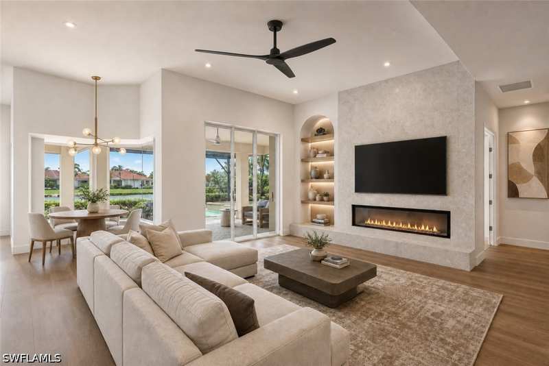 4 bedroom SingleFamilyResidence at 499 Terracina Way, Terracina, Naples — photo 1