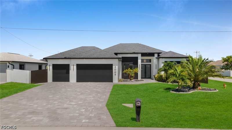 3 bedroom SingleFamilyResidence at 3009 SW 16th Pl, Cape Coral, Cape Coral — photo 1