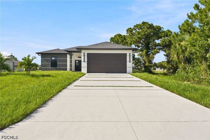 3 bedroom SingleFamilyResidence at 2818 13th St SW, Lehigh Acres, Lehigh Acres — photo 1