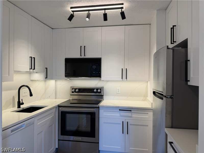 1 bedroom Condominium at 2350 W 1st St 303, First Harbour Tower Condo, Fort Myers — photo 1