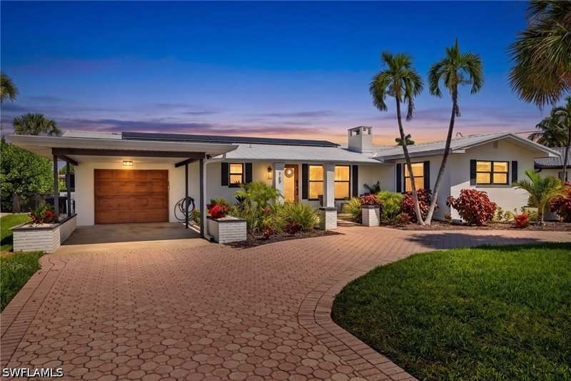 3 bedroom SingleFamilyResidence at 169 Ibis St, Sandpiper Village, Fort Myers Beach — photo 1