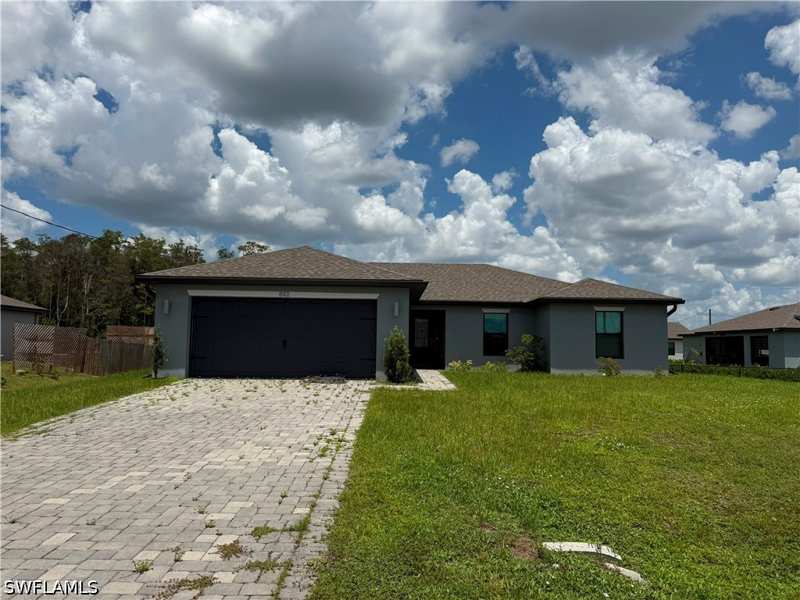 3 bedroom SingleFamilyResidence at 862 Winwood Cir, Mirror Lakes, Fort Myers — photo 1