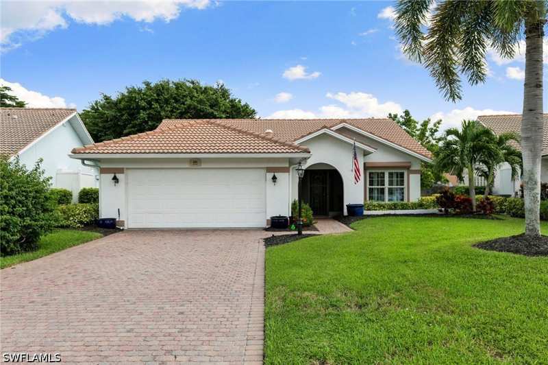 3 bedroom SingleFamilyResidence at 221 Kings Way, Foxfire, Naples — photo 1