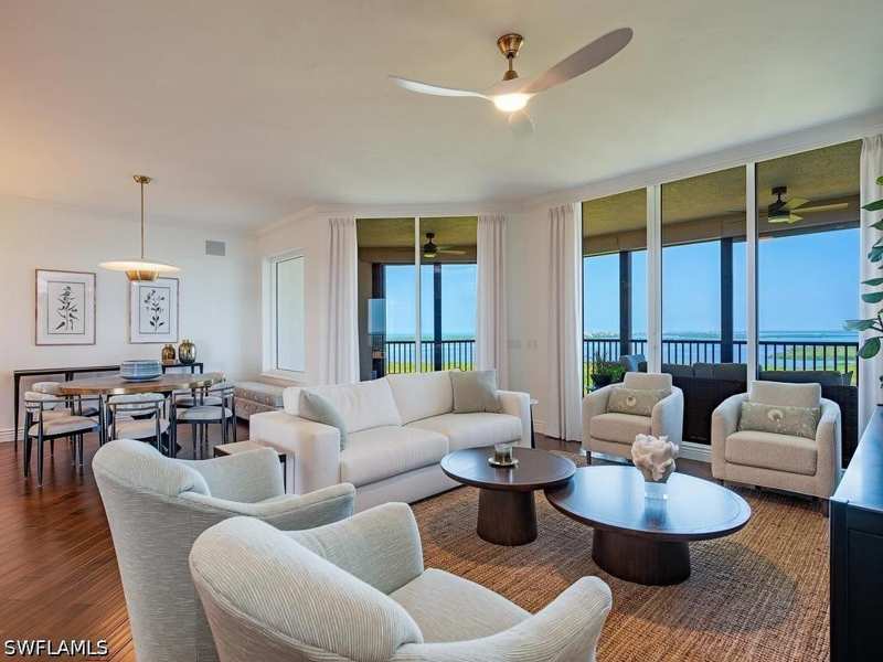 3 bedroom Condominium at 23850 Via Italia Cir 2006, Florencia, Estero — photo 1