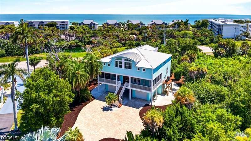 5 bedroom SingleFamilyResidence at 133 Butterknife Pl, Butterknife, Sanibel — photo 1