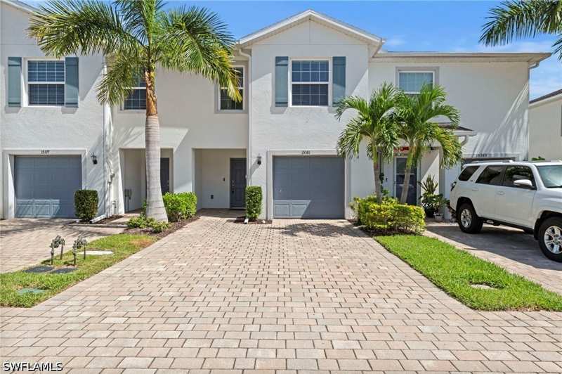3 bedroom Townhouse at 15381 Wildflower Cir, Meadowood, Naples — photo 1