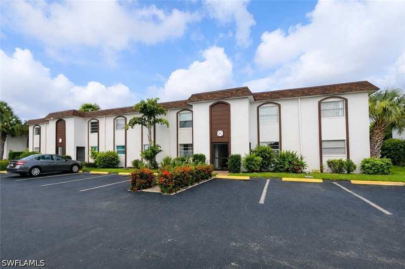 2 bedroom Condominium at 2828 Jackson St C4, Villa Capri Condominium, Fort Myers — photo 1