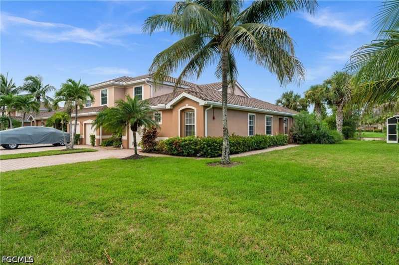 3 bedroom Attached at 14105 Winchester Ct 504, Reflection Lakes Of Naples, Naples — photo 1