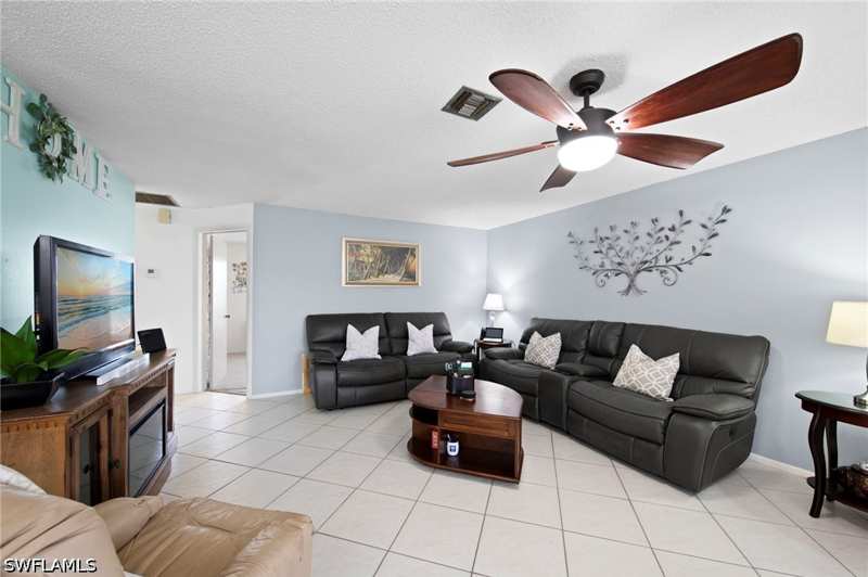 2 bedroom Condominium at 4706 SE 4th Pl 15, Palm Tree Condo, Cape Coral — photo 1