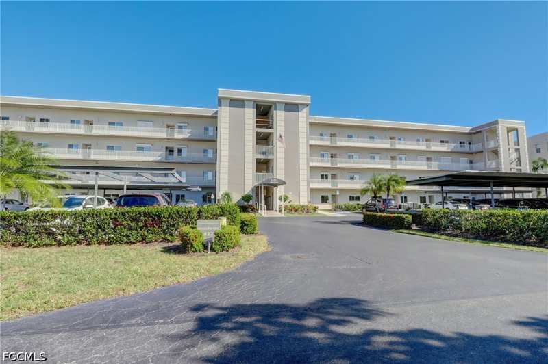 2 bedroom Condominium at 14771 Hole In 1 Cir 106, Golfview Golf & Racquet Club, Fort Myers — photo 1