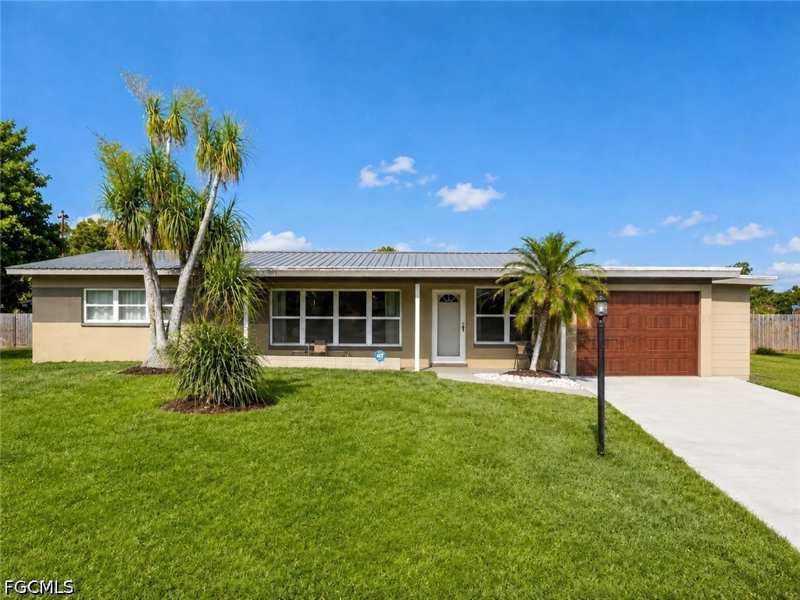2 bedroom SingleFamilyResidence at 17 Kansas Rd, Lehigh Acres, Lehigh Acres — photo 1