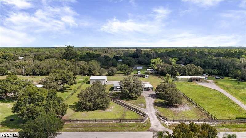 3 bedroom SingleFamilyResidence at 4480 Fort Simmons Ave, Fort Denaud Acres, Labelle — photo 1