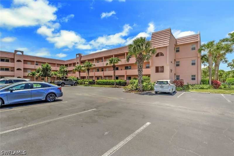 1 bedroom Condominium at 200 Forest Lakes Blvd 108, Turtle Lake Golf Colony, Naples — photo 1