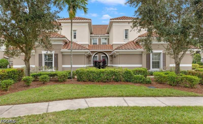 3 bedroom Condominium at 10251 Glastonbury Cir 201, Somerset, Fort Myers — photo 1