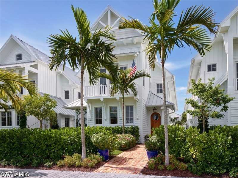 3 bedroom SingleFamilyResidence at 909 10th Ave S, Olde Naples, Naples — photo 1