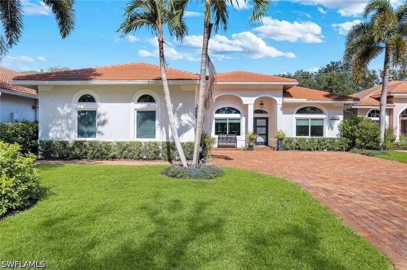 4 bedroom SingleFamilyResidence at 10831 Fieldfair Dr, Longshore Lake, Naples — photo 1