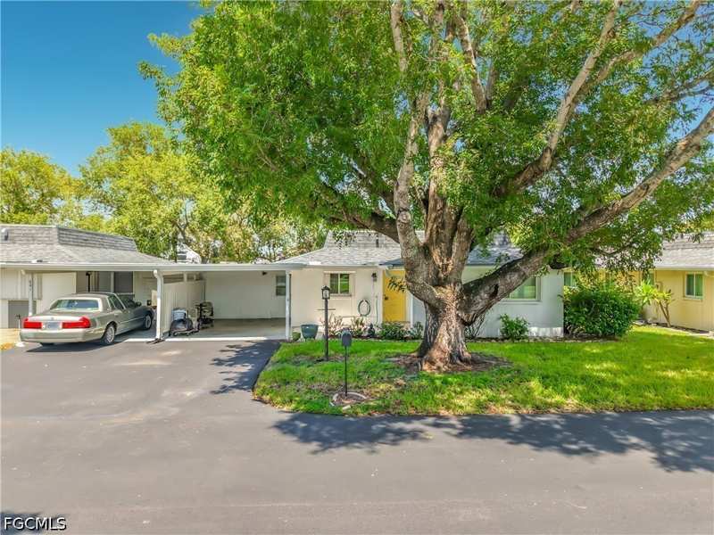 2 bedroom Attached at 842 Pangola Dr, Tropic Terrace Gardens Condo, North Fort Myers — photo 1