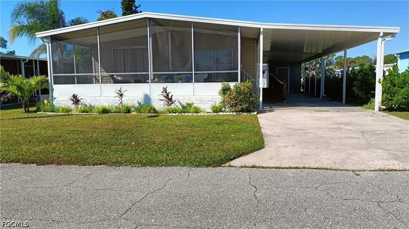 2 bedroom ManufacturedHome at 515 Blossom Ct, Forest Park Mobile Home, North Fort Myers — photo 1