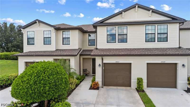3 bedroom Townhouse at 14087 Oviedo Pl, Portico, Fort Myers — photo 1