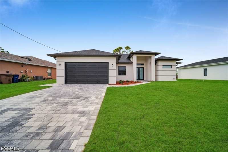 3 bedroom SingleFamilyResidence at 740 Chestnut St E, Lehigh Acres, Lehigh Acres — photo 1